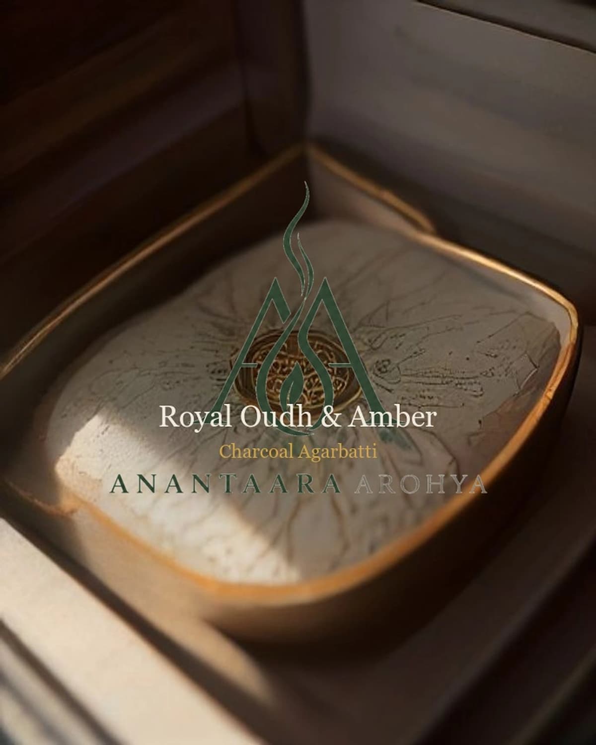 Royal Oudh & Amber detail 3